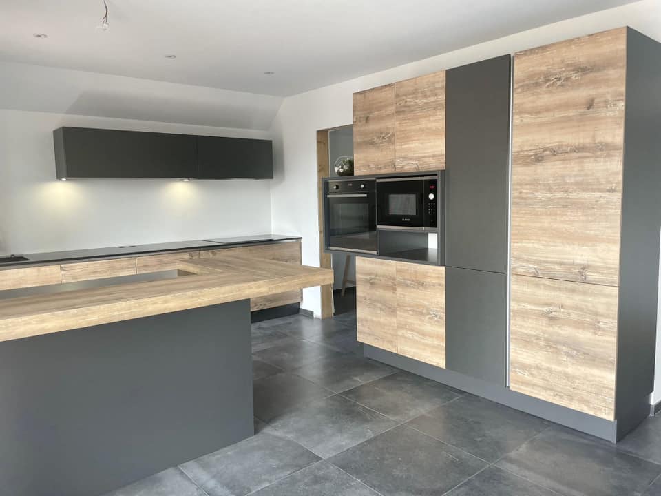 343187083_1656796074752230_1261236762053228464_n